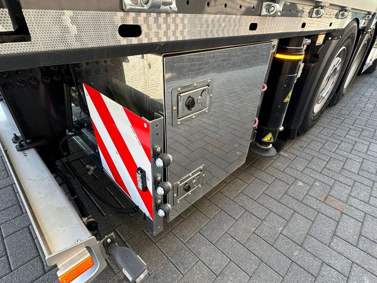 Camion grue Mercedes-Benz Arocs 3251 8X2 + HMF 7020-K7 FJ 1400-K6 KRAAN/KR: photos 17