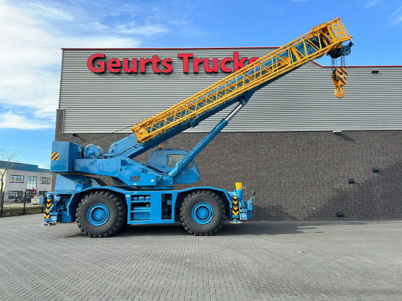 Tadano GR-700E-1-00211 + JIB ROUGH TERRAIN CRANE/RT CRANE - Grue automotrice lente: photos 4 Tadano GR-700E-1-00211 + JIB ROUGH TERRAIN CRANE/RT CRANE - Grue automotrice lente: photos 4