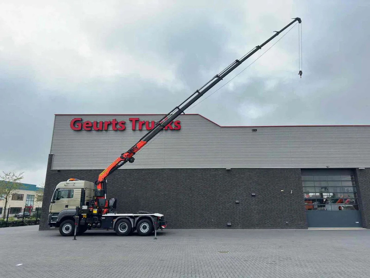 MAN TGS 28.480 6X4-4 BL + PALFINGER PK 34002-SH G PO - Tracteur routier: photos 5 MAN TGS 28.480 6X4-4 BL + PALFINGER PK 34002-SH G PO - Tracteur routier: photos 5