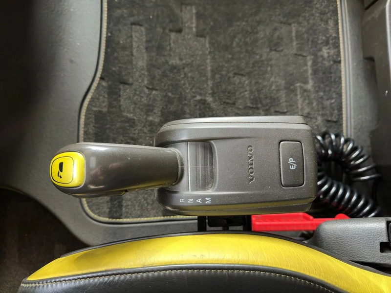 Tracteur routier Volvo FH 16.750 6X4 XXL CABINE TREKKER/SZM/TRACTOR: photos 19