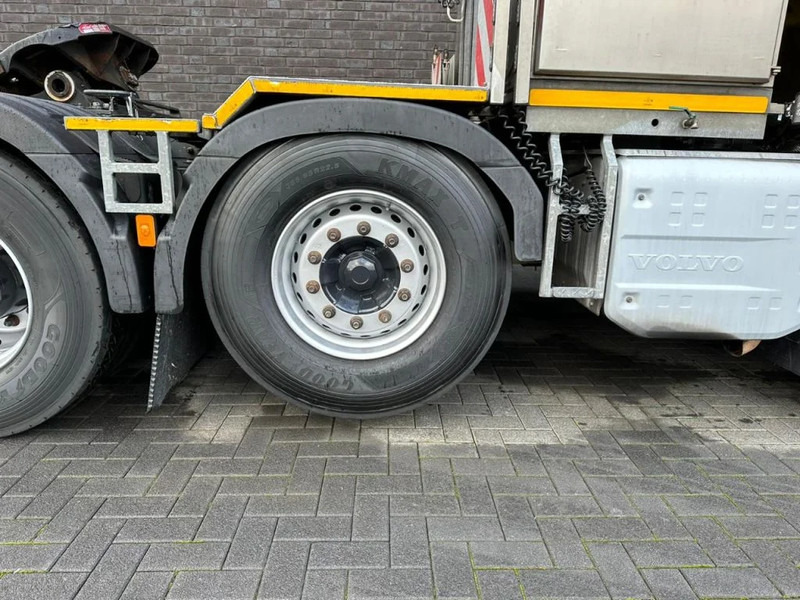 Tracteur routier Volvo FH 16.750 8X4 HEAVY DUTY TRACTOR/SZM/TREKKER: photos 14 Tracteur routier Volvo FH 16.750 8X4 HEAVY DUTY TRACTOR/SZM/TREKKER: photos 14
