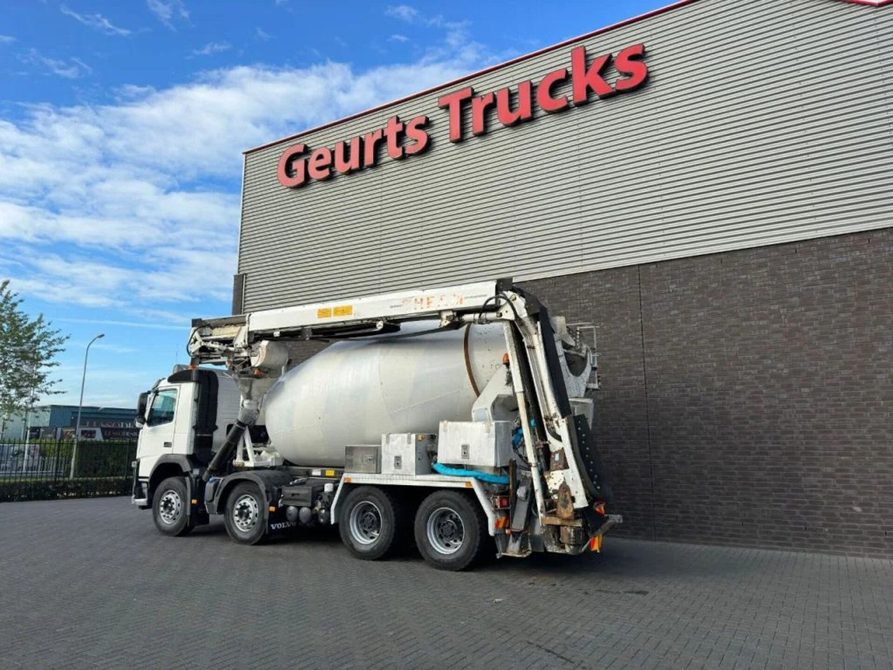 Volvo FM 410 8X4 + STETTER 9 M3 MIXER/MISCHER + THEAM - Camion malaxeur: photos 3 Volvo FM 410 8X4 + STETTER 9 M3 MIXER/MISCHER + THEAM - Camion malaxeur: photos 3