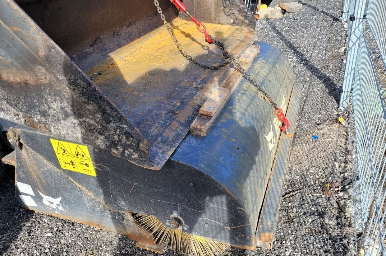 Mini chargeuse BOBCAT S530: photos 7