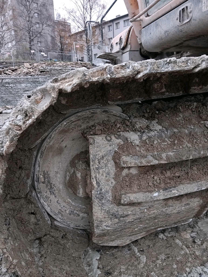 Pelle sur chenille Hyundai R 300: photos 7 Pelle sur chenille Hyundai R 300: photos 7