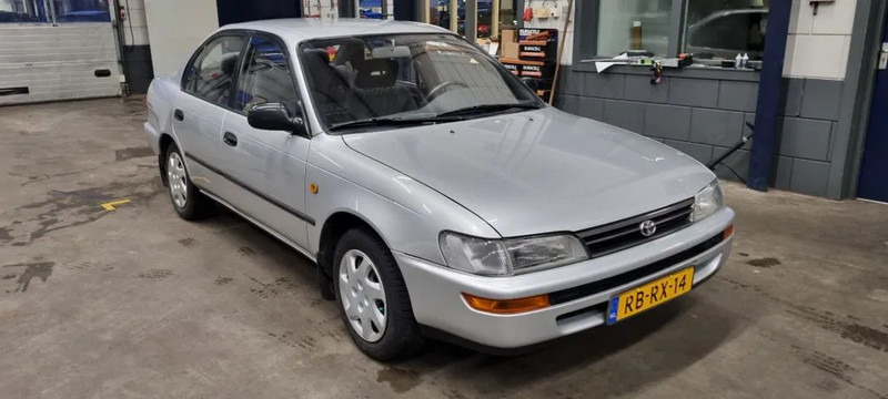 Toyota Corolla GXI 1.6. autom... Limited - Voiture: photos 2 Toyota Corolla GXI 1.6. autom... Limited - Voiture: photos 2