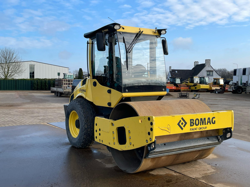 Bomag BW177D-5 | Airconditioning EPA /EU Stage V - Compacteur: photos 3 Bomag BW177D-5 | Airconditioning EPA /EU Stage V - Compacteur: photos 3
