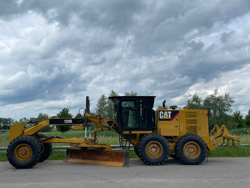 Caterpillar 120K | NEW TIRES - Niveleuse: photos 1 Caterpillar 120K | NEW TIRES - Niveleuse: photos 1