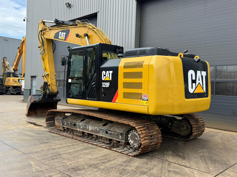 Caterpillar 320FL incl. 3 x Bucket - Pelle sur chenille: photos 2 Caterpillar 320FL incl. 3 x Bucket - Pelle sur chenille: photos 2