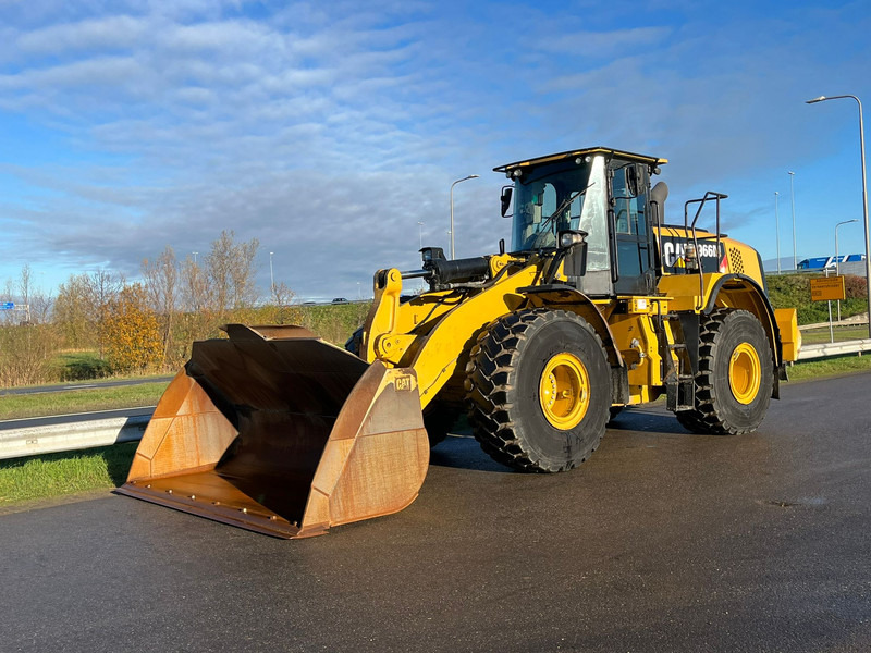 Caterpillar 966M - 3th function - Chargeuse sur pneus: photos 2 Caterpillar 966M - 3th function - Chargeuse sur pneus: photos 2