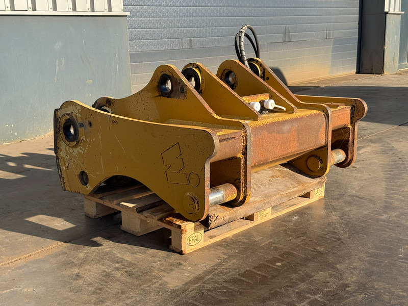 Caterpillar 980M quick coupler, Volvo groot - Godet: photos 2 Caterpillar 980M quick coupler, Volvo groot - Godet: photos 2