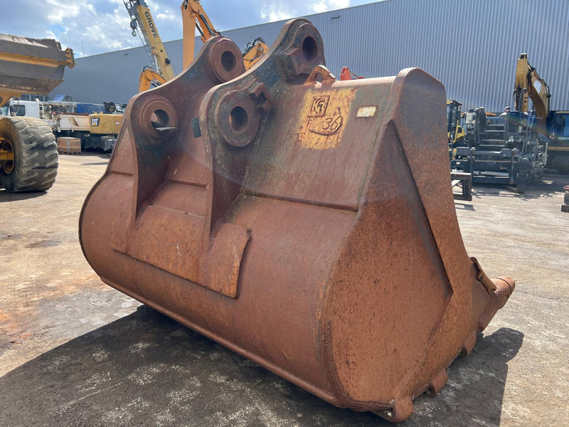 Caterpillar Caterpillar 385 bucket with teeth - Godet: photos 5 Caterpillar Caterpillar 385 bucket with teeth - Godet: photos 5