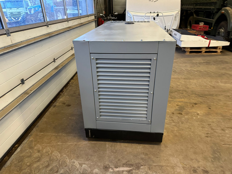 Giga power LT-W50-GF 62.5KVA silent set - Groupe électrogène: photos 5 Giga power LT-W50-GF 62.5KVA silent set - Groupe électrogène: photos 5