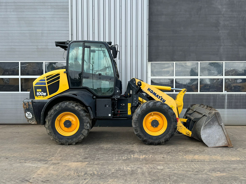 Komatsu WA100M-8EO - New Tires - Chargeuse sur pneus: photos 5 Komatsu WA100M-8EO - New Tires - Chargeuse sur pneus: photos 5