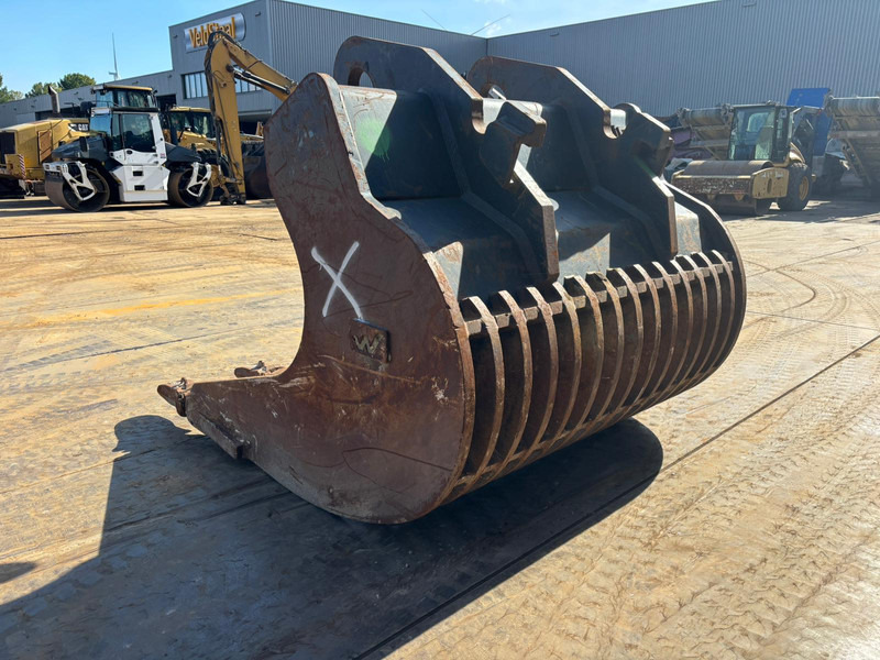 Verachtert Skeleton bucket with teeth CW70 for 374F - Godet: photos 5 Verachtert Skeleton bucket with teeth CW70 for 374F - Godet: photos 5