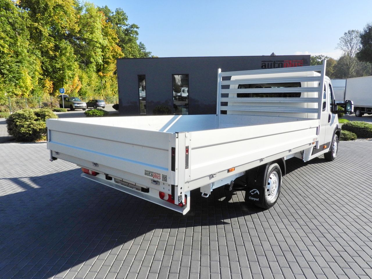 CITROEN JUMPER STAKE BODY DOUBLE CABIN DOKA 7 SEATS PNEUMATICS AIR CONDITIONING 140HP - Utilitaire plateau: photos 3 CITROEN JUMPER STAKE BODY DOUBLE CABIN DOKA 7 SEATS PNEUMATICS AIR CONDITIONING 140HP - Utilitaire plateau: photos 3