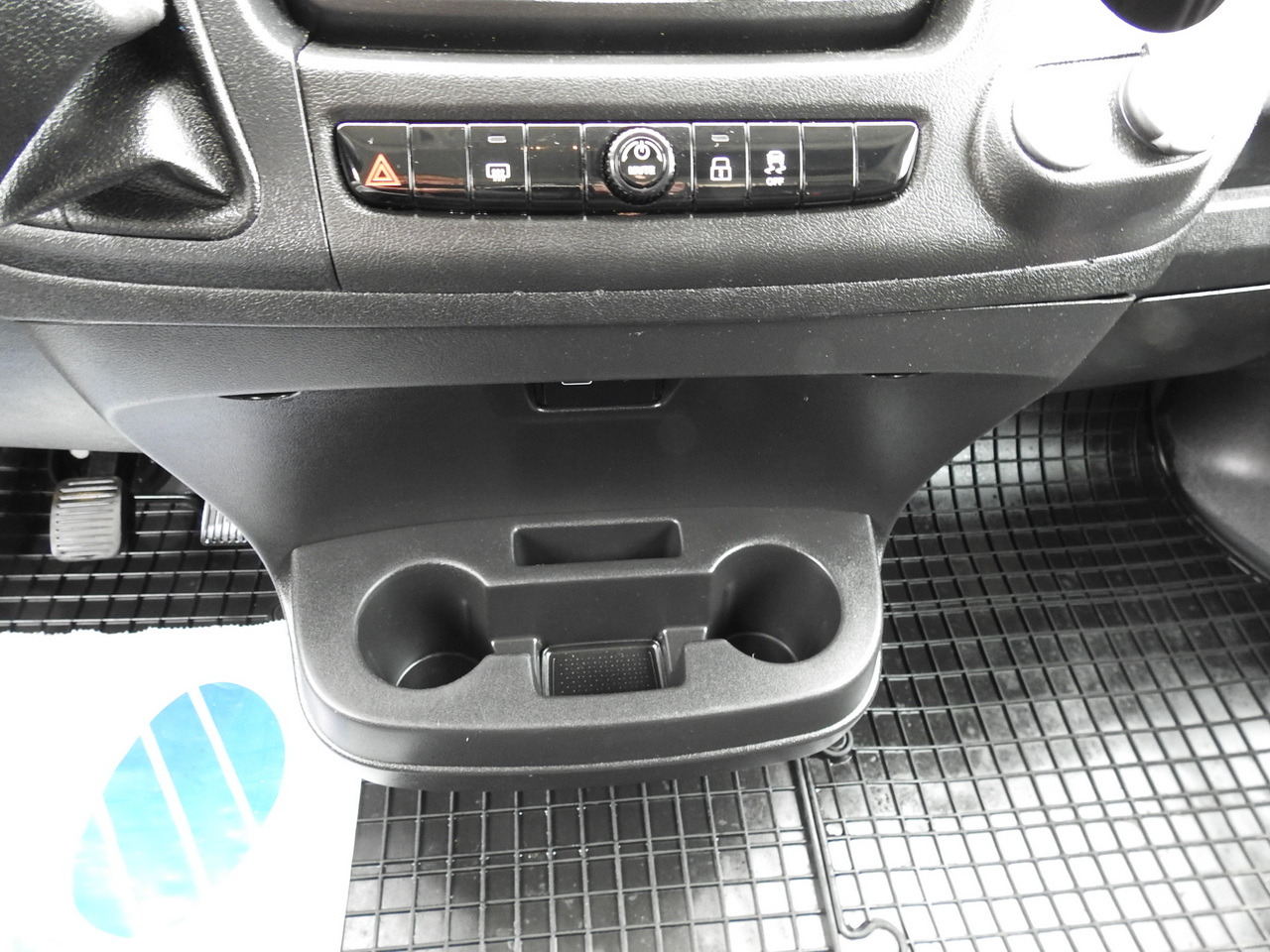 Utilitaire rideaux coulissants (PLSC) FIAT DUCATO TARPAULIN 10 PALLETS WEBASTO CRUISE CONTROL AIR CONDITIONING 180HP: photos 38 Utilitaire rideaux coulissants (PLSC) FIAT DUCATO TARPAULIN 10 PALLETS WEBASTO CRUISE CONTROL AIR CONDITIONING 180HP: photos 38