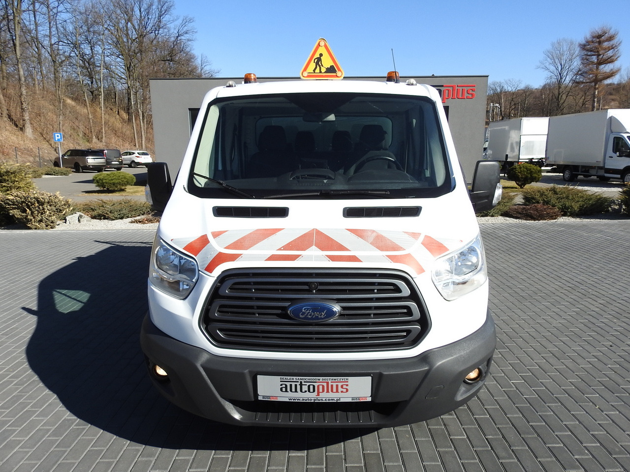 FORD TRANSIT  TIPPER DOUBLE CABIN DOKA 6 SEATS CRUISE CONTROL AIR CONDITIONING  130HP - Utilitaire benne: photos 5 FORD TRANSIT  TIPPER DOUBLE CABIN DOKA 6 SEATS CRUISE CONTROL AIR CONDITIONING  130HP - Utilitaire benne: photos 5