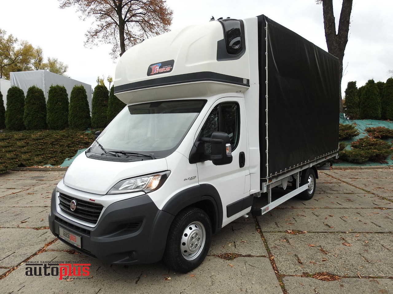 Fiat DUCATO PRITSCHE PLANE AUFZUG 8 PALETTEN WEBASTO - Utilitaire rideaux coulissants (PLSC): photos 1 Fiat DUCATO PRITSCHE PLANE AUFZUG 8 PALETTEN WEBASTO - Utilitaire rideaux coulissants (PLSC): photos 1