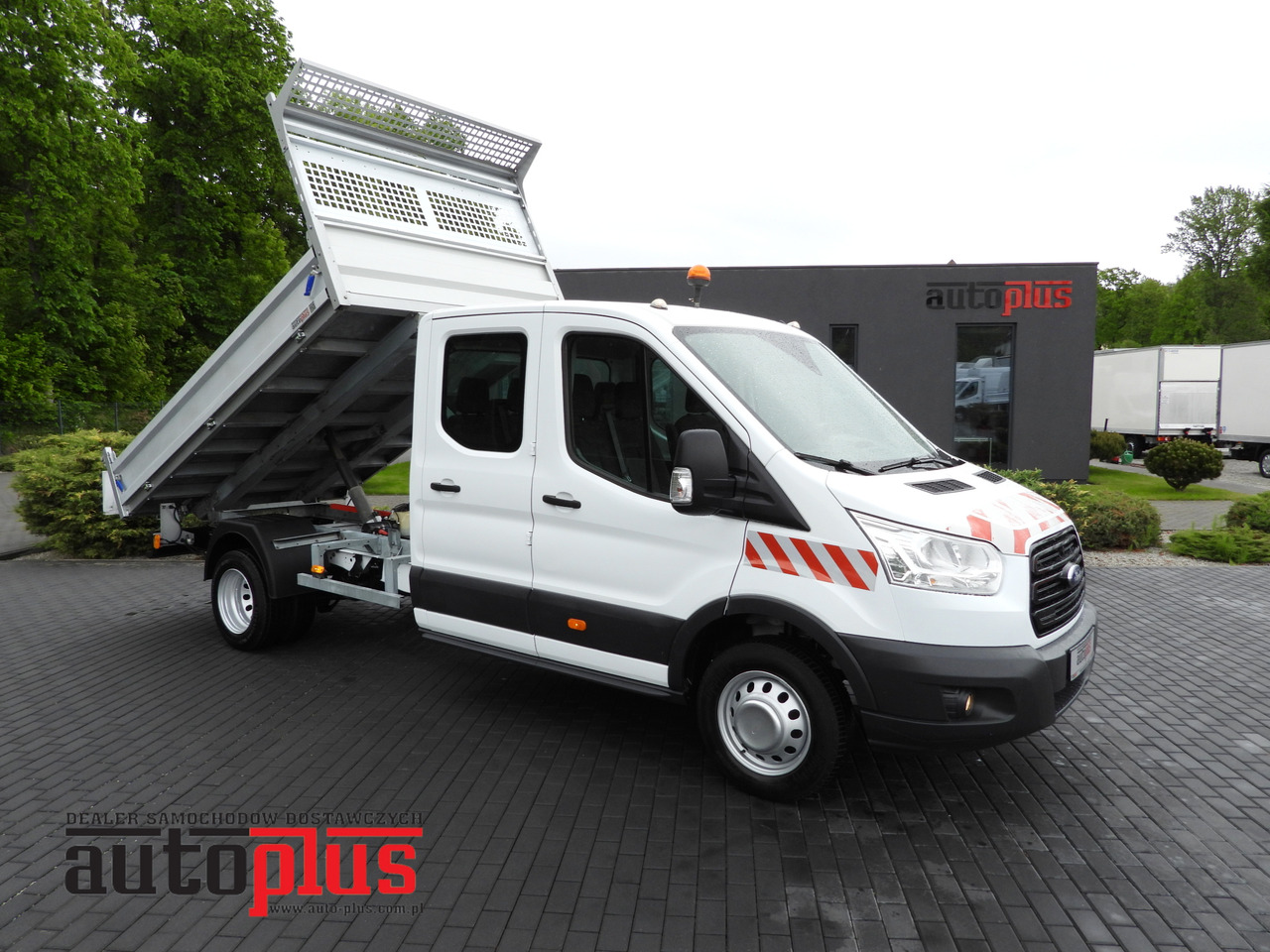 Ford TRANSIT KIPPER DOPPELKABINE DOKA 6 SITZE - Utilitaire benne, Utilitaire double cabine: photos 1 Ford TRANSIT KIPPER DOPPELKABINE DOKA 6 SITZE - Utilitaire benne, Utilitaire double cabine: photos 1