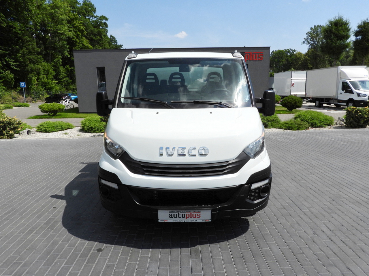 IVECO DAILY 35C15 TIPPER CRUISE CONTROL TWIN WHEELS AIR CONDITIONING 150HP - Utilitaire benne: photos 5 IVECO DAILY 35C15 TIPPER CRUISE CONTROL TWIN WHEELS AIR CONDITIONING 150HP - Utilitaire benne: photos 5