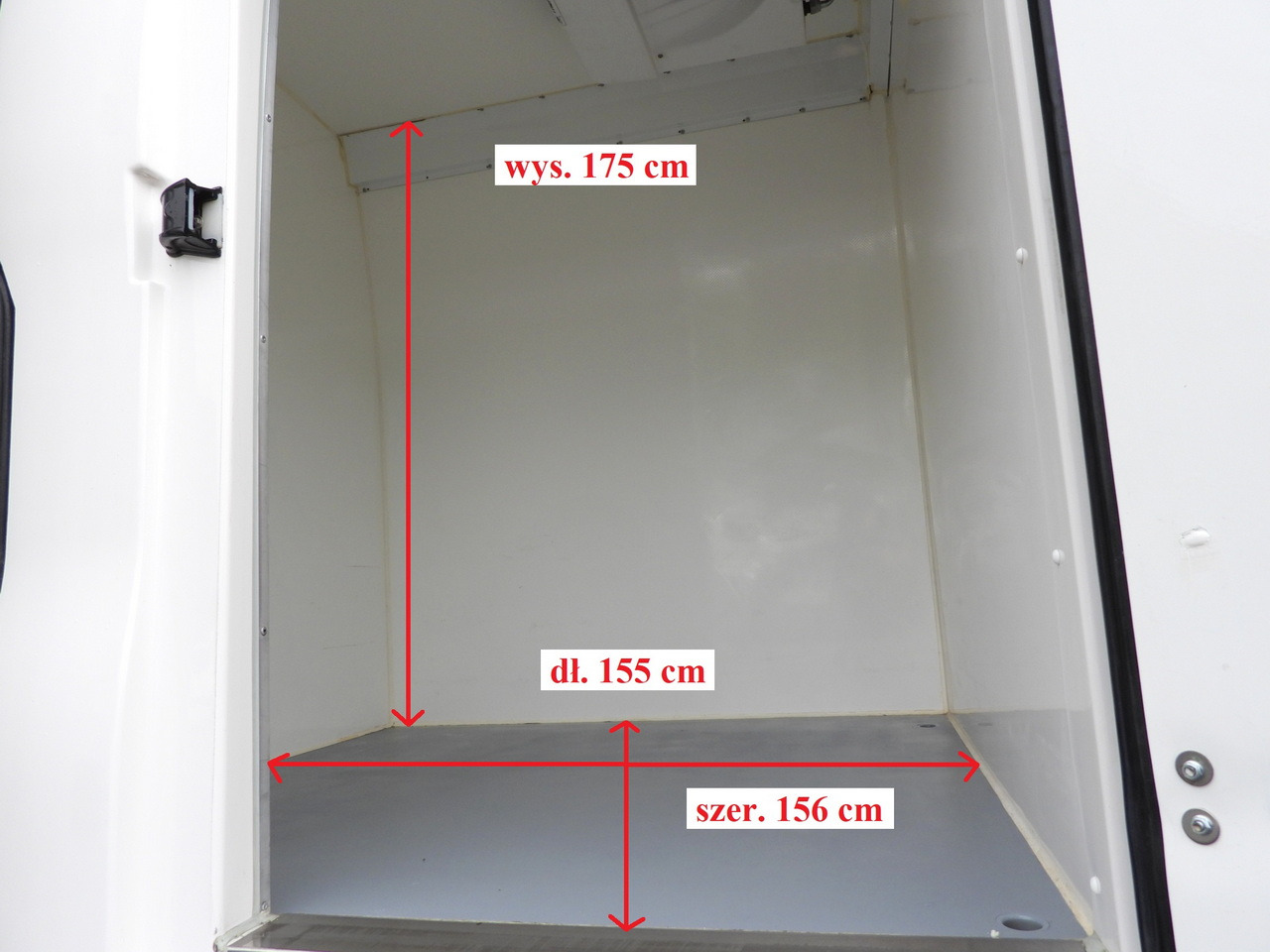 Utilitaire frigorifique IVECO DAILY 35S14 REFRIGERATOR VAN -10*C POWER SUPPLY 230V CRUISE CONTROL AUTOMATIC TRANSMISSION HI-MATIC AIR CONDITIONING  140HP: photos 15