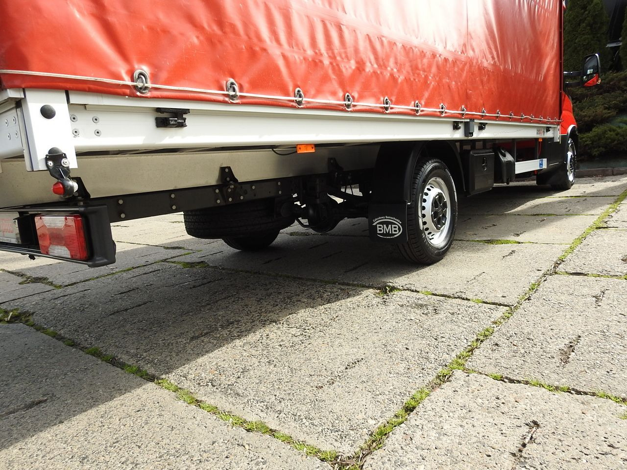 Utilitaire rideaux coulissants (PLSC) IVECO DAILY 35S18 TARPAULIN 10 PALLETS WEBASTO CRUISE CONTROL LED LIGHTS AIR CONDITIONING  180HP: photos 17
