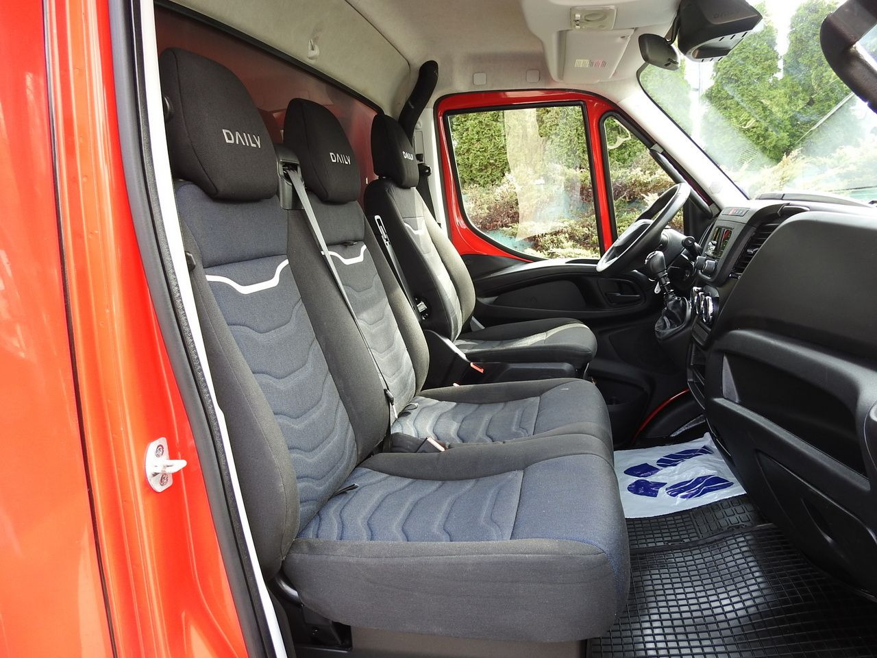 Utilitaire rideaux coulissants (PLSC) IVECO DAILY 35S18 TARPAULIN 10 PALLETS WEBASTO CRUISE CONTROL LED LIGHTS AIR CONDITIONING  180HP: photos 43