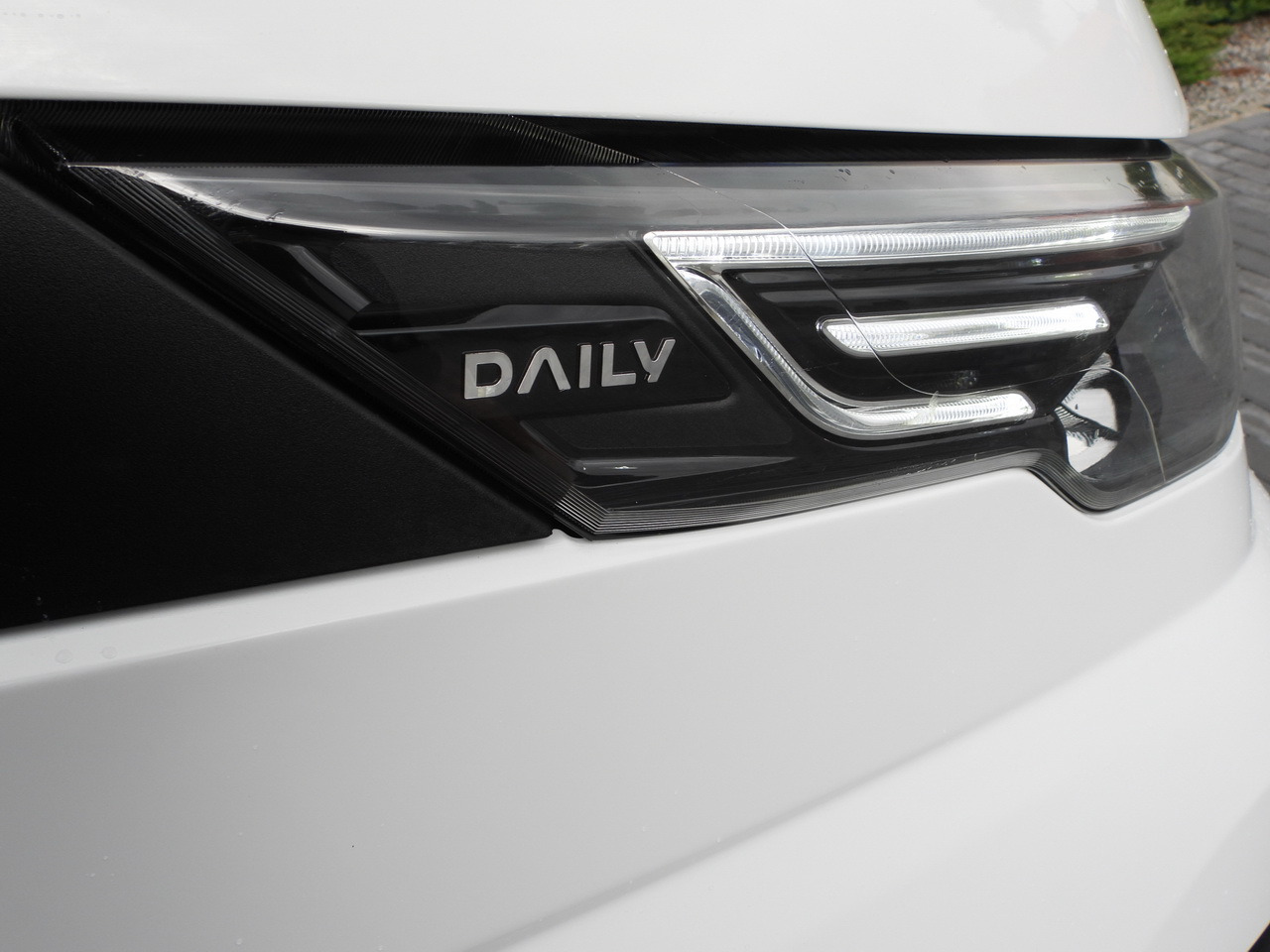 Utilitaire rideaux coulissants (PLSC) IVECO DAILY 35S18 TARPAULIN 10 PALLETS WEBASTO CRUISE CONTROL NAVIGATION LED LIGHTS AIR CONDITIONING  180HP: photos 25