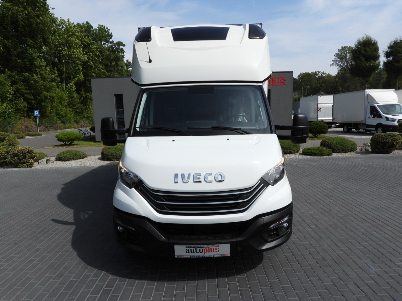 IVECO DAILY 35S18 TARPAULIN LIFT 8 PALLETS CRUISE CONTROL AIR CONDITIONING  180HP - Utilitaire rideaux coulissants (PLSC): photos 5 IVECO DAILY 35S18 TARPAULIN LIFT 8 PALLETS CRUISE CONTROL AIR CONDITIONING  180HP - Utilitaire rideaux coulissants (PLSC): photos 5
