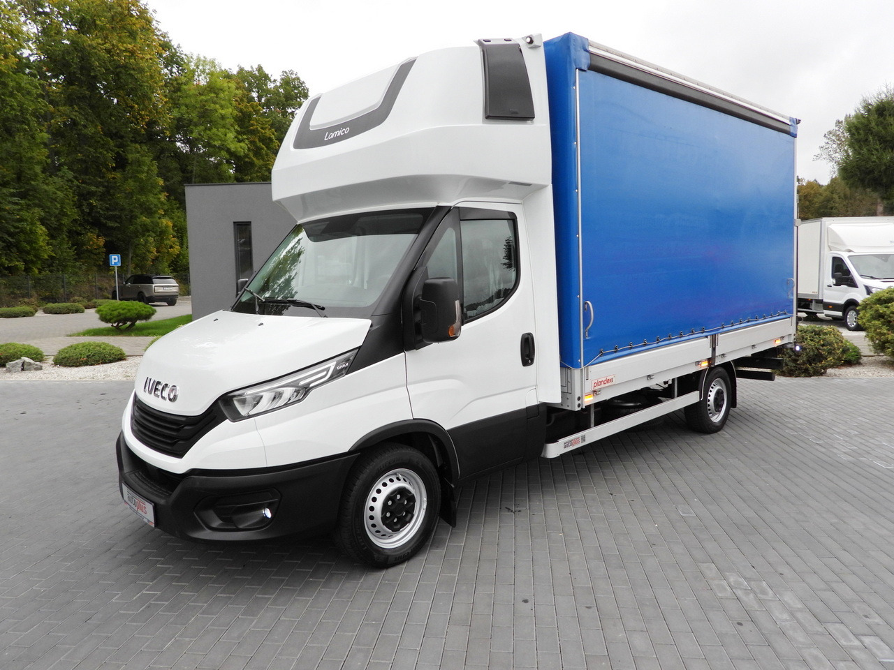 Utilitaire rideaux coulissants (PLSC) IVECO DAILY 35S18 TARPAULIN LIFT 8 PALLETS WEBASTO CRUISE CONTROL LED LIGHTS AIR CONDITIONING 180HP: photos 19 Utilitaire rideaux coulissants (PLSC) IVECO DAILY 35S18 TARPAULIN LIFT 8 PALLETS WEBASTO CRUISE CONTROL LED LIGHTS AIR CONDITIONING 180HP: photos 19