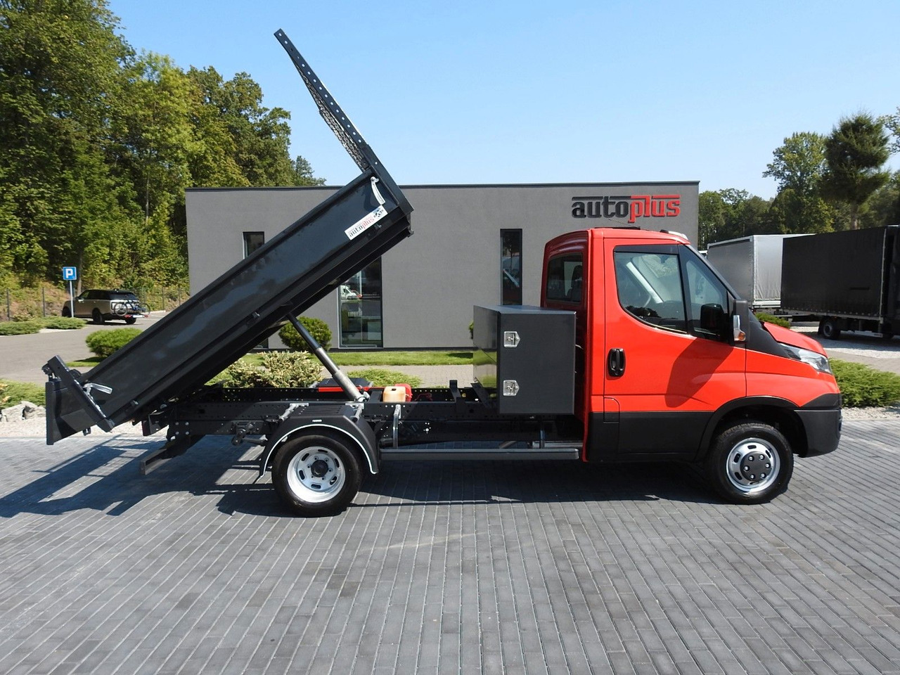 Utilitaire benne Iveco DAILY 35C13 KIPPER TEMPOMAT A/C ZWILLINGSRÄDER: photos 8