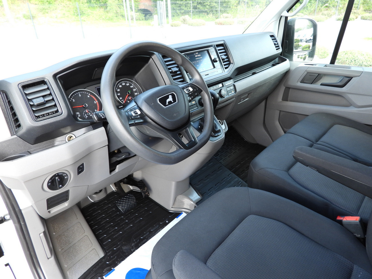 MAN TGE REFRIGERATOR VAN -5*C POWER SUPPLY 230V CRUISE CONTROL AUTOMATIC TRANSMISSION AIR CONDITIONING 180HP - Utilitaire frigorifique: photos 2 MAN TGE REFRIGERATOR VAN -5*C POWER SUPPLY 230V CRUISE CONTROL AUTOMATIC TRANSMISSION AIR CONDITIONING 180HP - Utilitaire frigorifique: photos 2