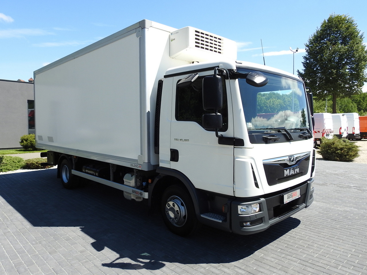 MAN TGL 10.180 REGRIGERATOR BOX -20*C 11 PALLETS POWER SUPPLY 230V AIR CONDITIONING PNEUMATICS TWIN WHEELS 180HP - Camion frigorifique: photos 4 MAN TGL 10.180 REGRIGERATOR BOX -20*C 11 PALLETS POWER SUPPLY 230V AIR CONDITIONING PNEUMATICS TWIN WHEELS 180HP - Camion frigorifique: photos 4