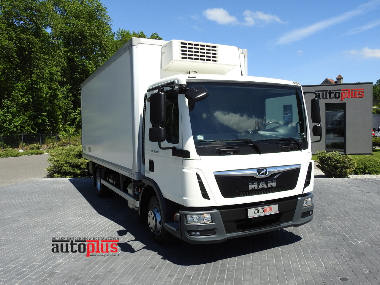 MAN TGL 10.180 REGRIGERATOR BOX -20*C 11 PALLETS POWER SUPPLY 230V AIR CONDITIONING PNEUMATICS TWIN WHEELS 180HP - Camion frigorifique: photos 1 MAN TGL 10.180 REGRIGERATOR BOX -20*C 11 PALLETS POWER SUPPLY 230V AIR CONDITIONING PNEUMATICS TWIN WHEELS 180HP - Camion frigorifique: photos 1