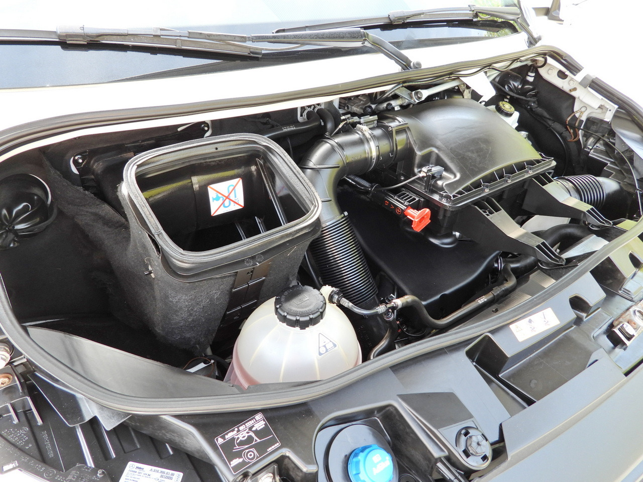 Utilitaire frigorifique MERCEDES SPRINTER 316 REGRIGERATOR BOX 0*C LIFT 8 PALLETS CRUISE CONTROL PNEUMATICS AIR CONDITIONING  160HP: photos 27