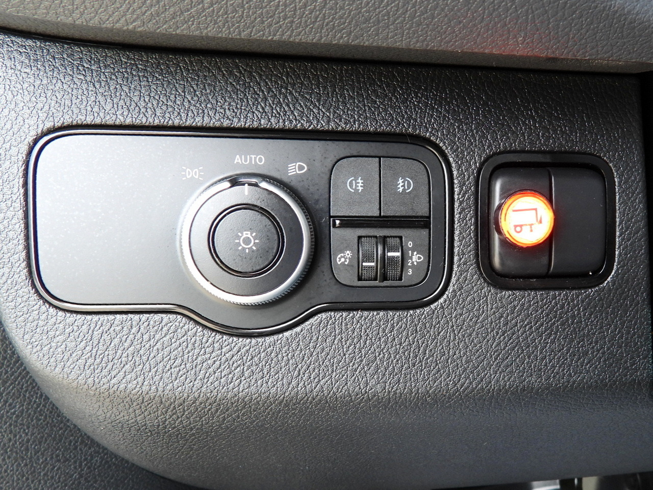 Utilitaire frigorifique MERCEDES SPRINTER 316 REGRIGERATOR BOX 0*C LIFT 8 PALLETS CRUISE CONTROL PNEUMATICS AIR CONDITIONING  160HP: photos 32