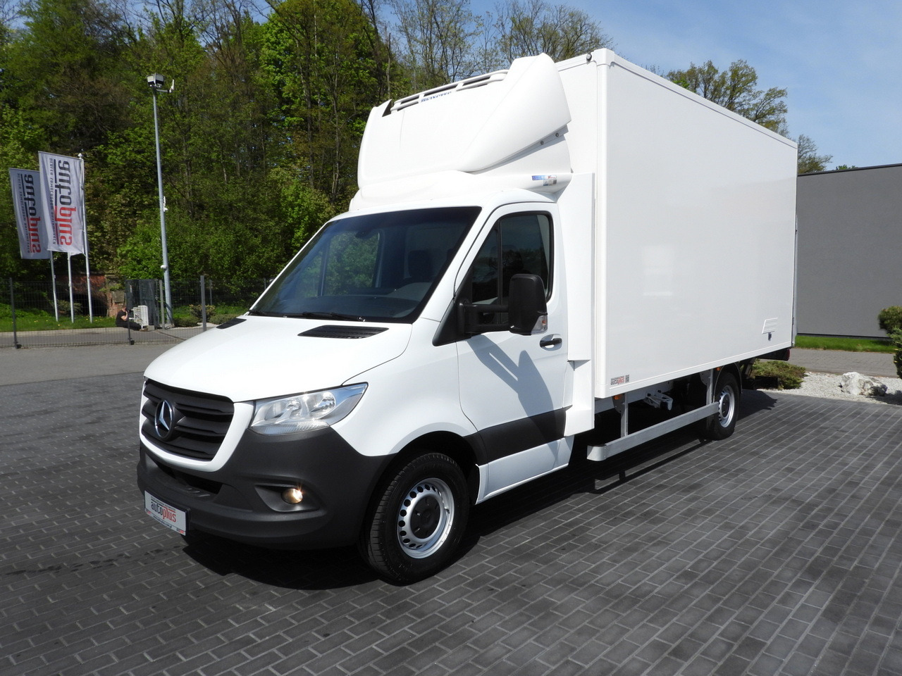 Utilitaire frigorifique MERCEDES SPRINTER 316 REGRIGERATOR BOX 0*C LIFT 8 PALLETS CRUISE CONTROL PNEUMATICS AIR CONDITIONING  160HP: photos 6