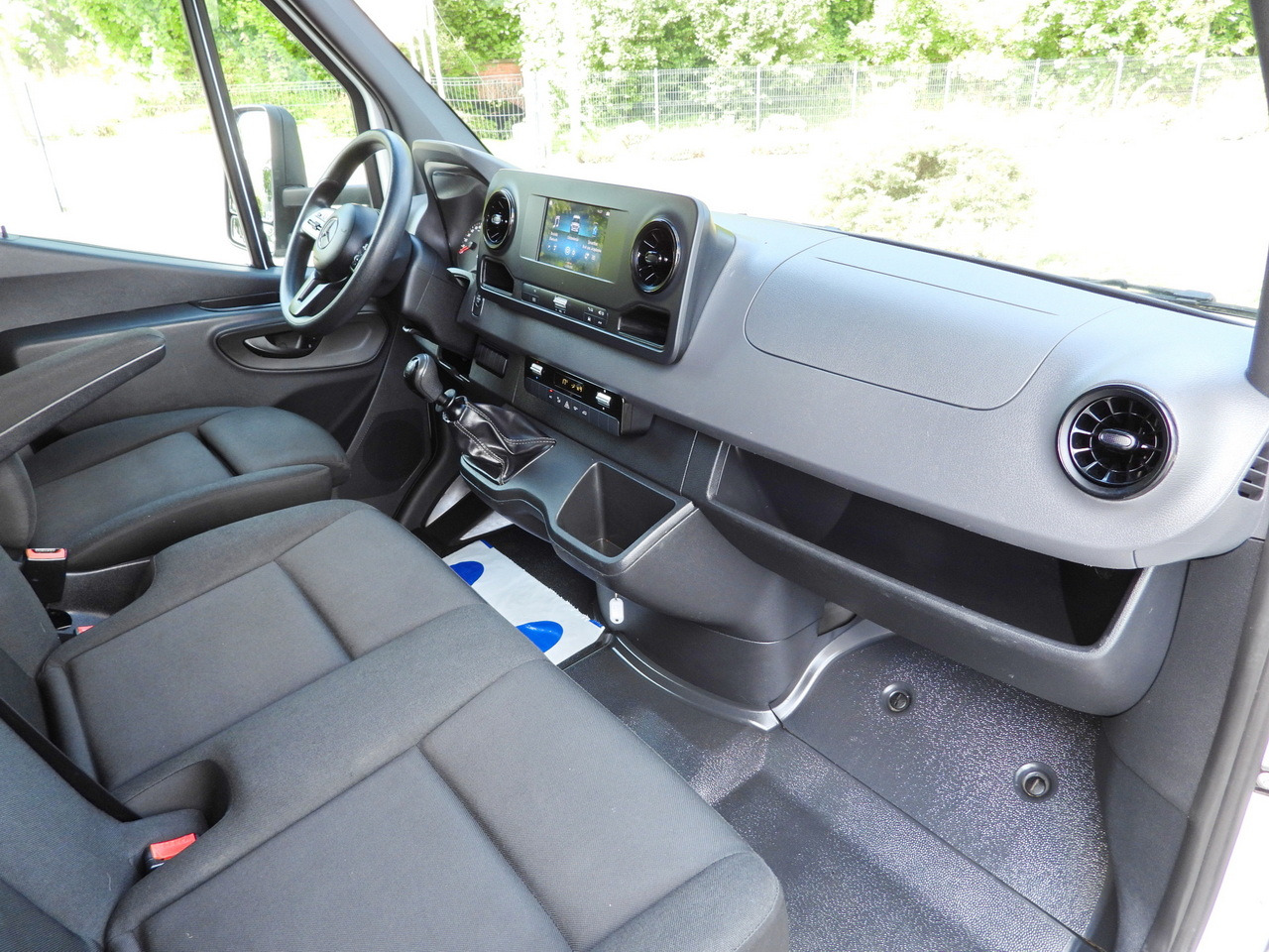 Fourgon grand volume MERCEDES SPRINTER 514 BOX LIFT 8 PALLETS CRUISE CONTROL TWIN WHEELS AIR CONDITIONING  140HP: photos 38