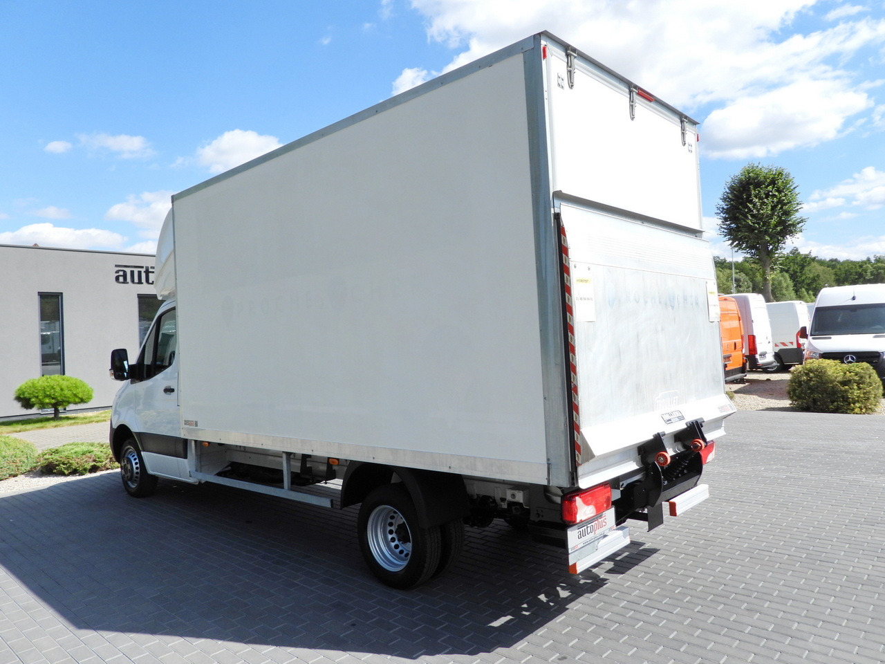 Fourgon grand volume MERCEDES SPRINTER 514 BOX LIFT 8 PALLETS CRUISE CONTROL TWIN WHEELS AIR CONDITIONING  140HP: photos 9