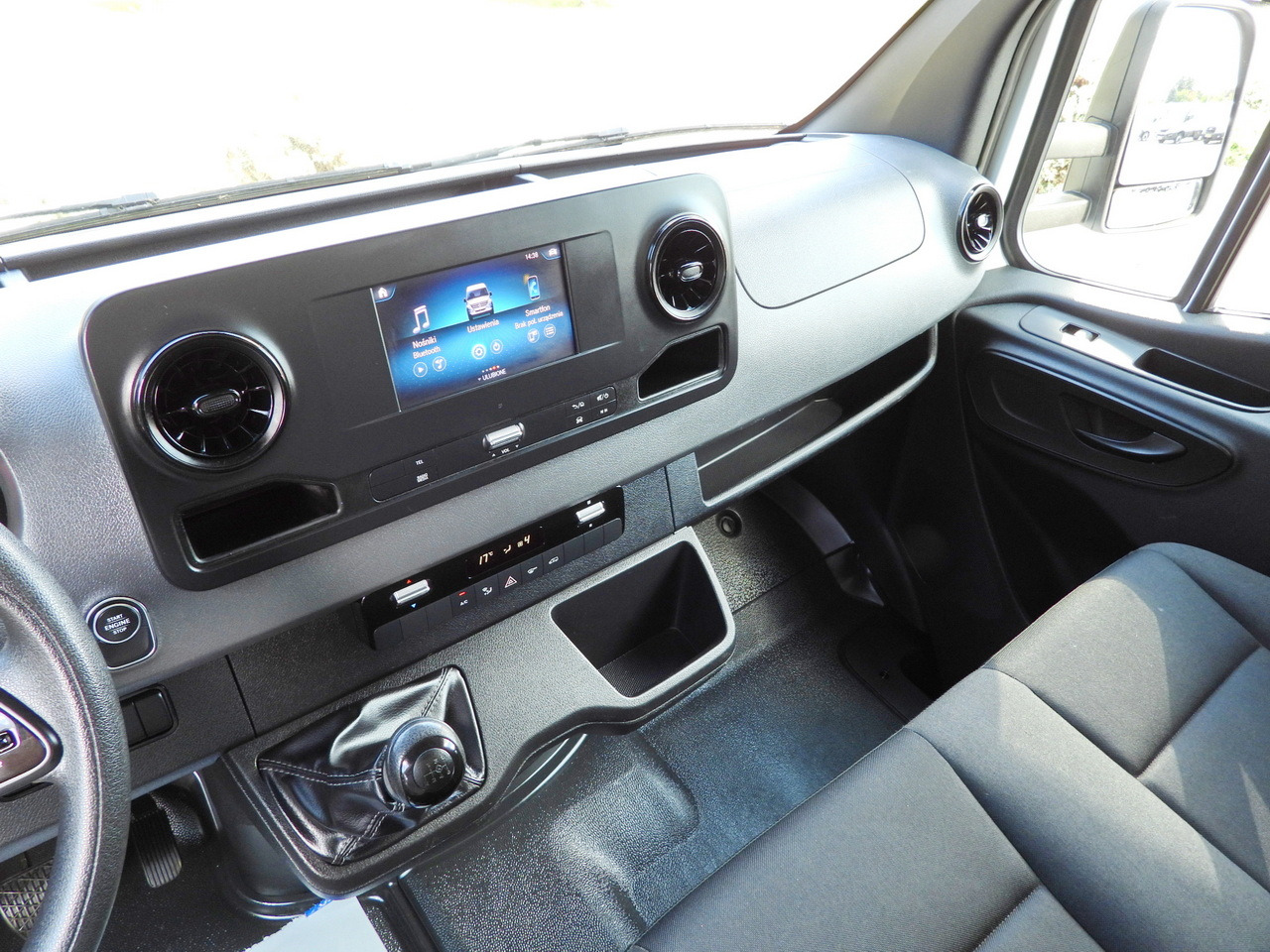 Fourgon grand volume MERCEDES SPRINTER 514 BOX LIFT 8 PALLETS CRUISE CONTROL TWIN WHEELS AIR CONDITIONING  140HP: photos 30