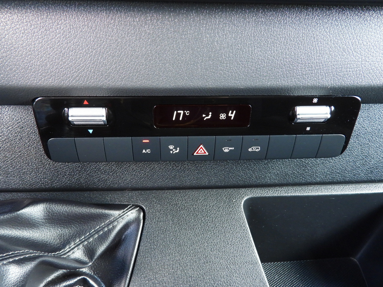 Fourgon grand volume MERCEDES SPRINTER 514 BOX LIFT 8 PALLETS CRUISE CONTROL TWIN WHEELS AIR CONDITIONING  140HP: photos 33