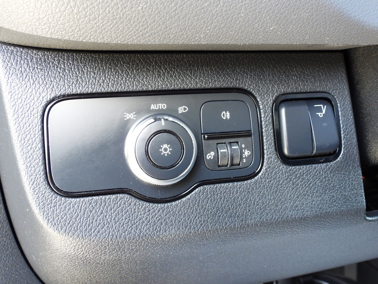 Fourgon grand volume MERCEDES SPRINTER 514 BOX LIFT 8 PALLETS CRUISE CONTROL TWIN WHEELS AIR CONDITIONING  140HP: photos 25