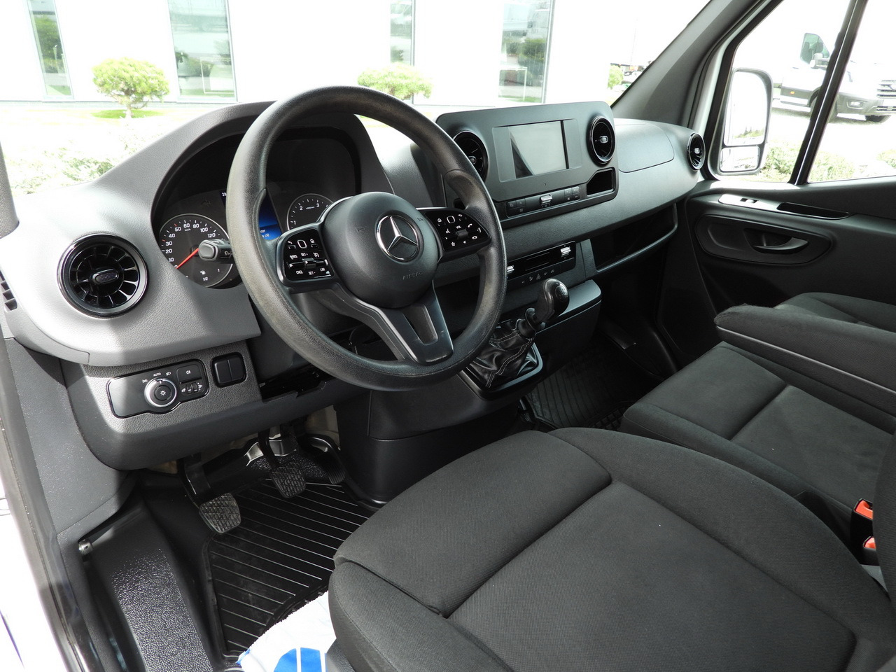 MERCEDES SPRINTER 516 TIPPER CRUISE CONTROL TWIN WHEELS AIR CONDITIONING 160HP - Utilitaire benne: photos 2 MERCEDES SPRINTER 516 TIPPER CRUISE CONTROL TWIN WHEELS AIR CONDITIONING 160HP - Utilitaire benne: photos 2