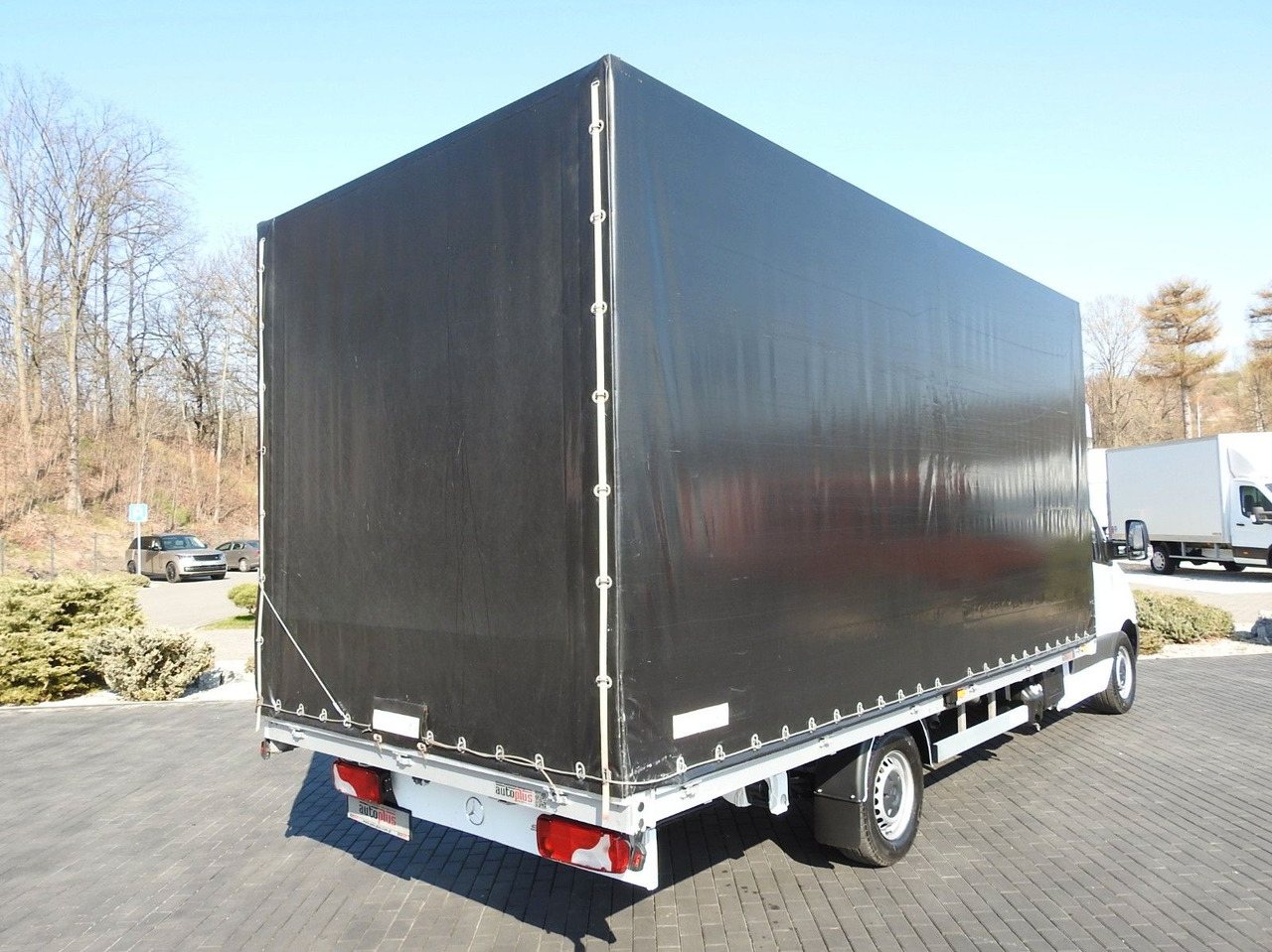 Mercedes-Benz SPRINTER PRITSCHE PLANE 10 PALETTEN KLIMAANLAGE - Utilitaire rideaux coulissants (PLSC): photos 3 Mercedes-Benz SPRINTER PRITSCHE PLANE 10 PALETTEN KLIMAANLAGE - Utilitaire rideaux coulissants (PLSC): photos 3