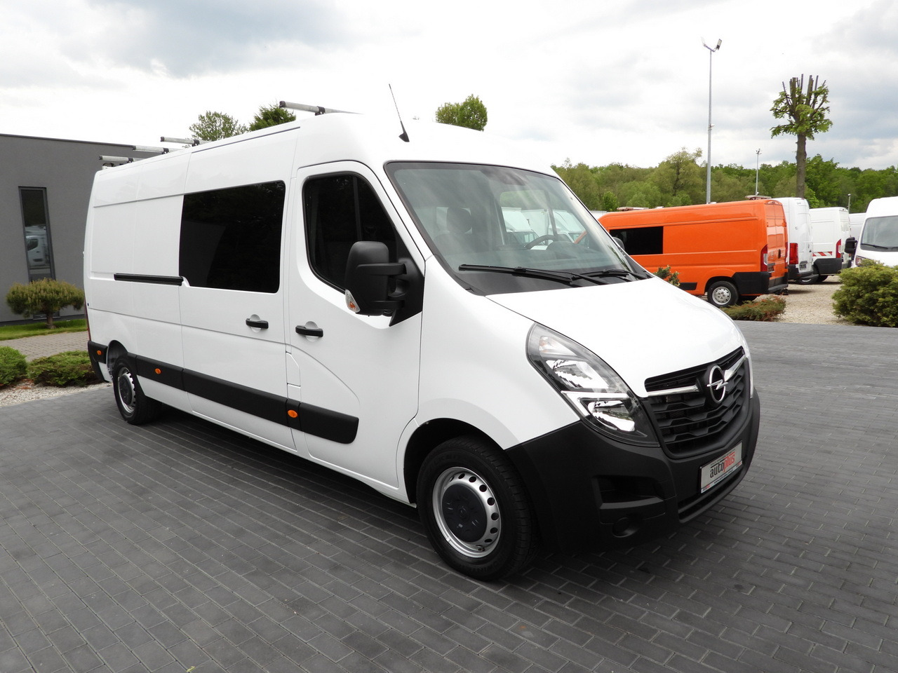 OPEL MOVANO BOX DELIVERY VAN 7 SEATS CRUISE CONTROL LED LIGHTS AIR CONDITIONING 135HP - Fourgon utilitaire: photos 4 OPEL MOVANO BOX DELIVERY VAN 7 SEATS CRUISE CONTROL LED LIGHTS AIR CONDITIONING 135HP - Fourgon utilitaire: photos 4