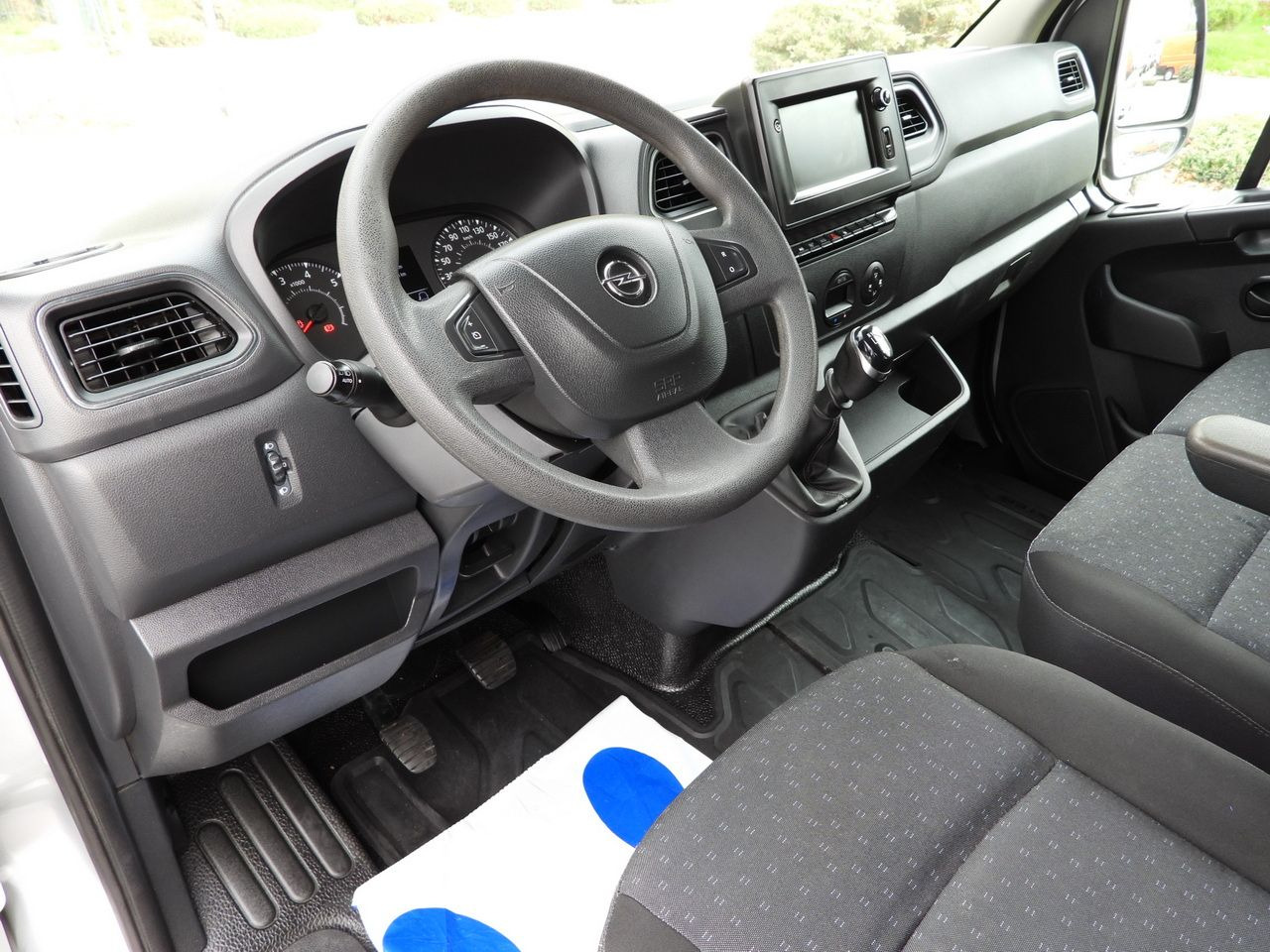 OPEL MOVANO BOX DELIVERY VAN 7 SEATS CRUISE CONTROL LED LIGHTS AIR CONDITIONING 180HP - Fourgon utilitaire: photos 2 OPEL MOVANO BOX DELIVERY VAN 7 SEATS CRUISE CONTROL LED LIGHTS AIR CONDITIONING 180HP - Fourgon utilitaire: photos 2