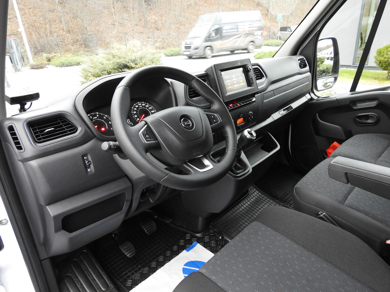 OPEL MOVANO REFRIGERATOR VAN 0*C CRUISE CONTROL NAVIGATION AIR CONDITIONING LED LIGHTS 150HP - Utilitaire frigorifique: photos 2 OPEL MOVANO REFRIGERATOR VAN 0*C CRUISE CONTROL NAVIGATION AIR CONDITIONING LED LIGHTS 150HP - Utilitaire frigorifique: photos 2