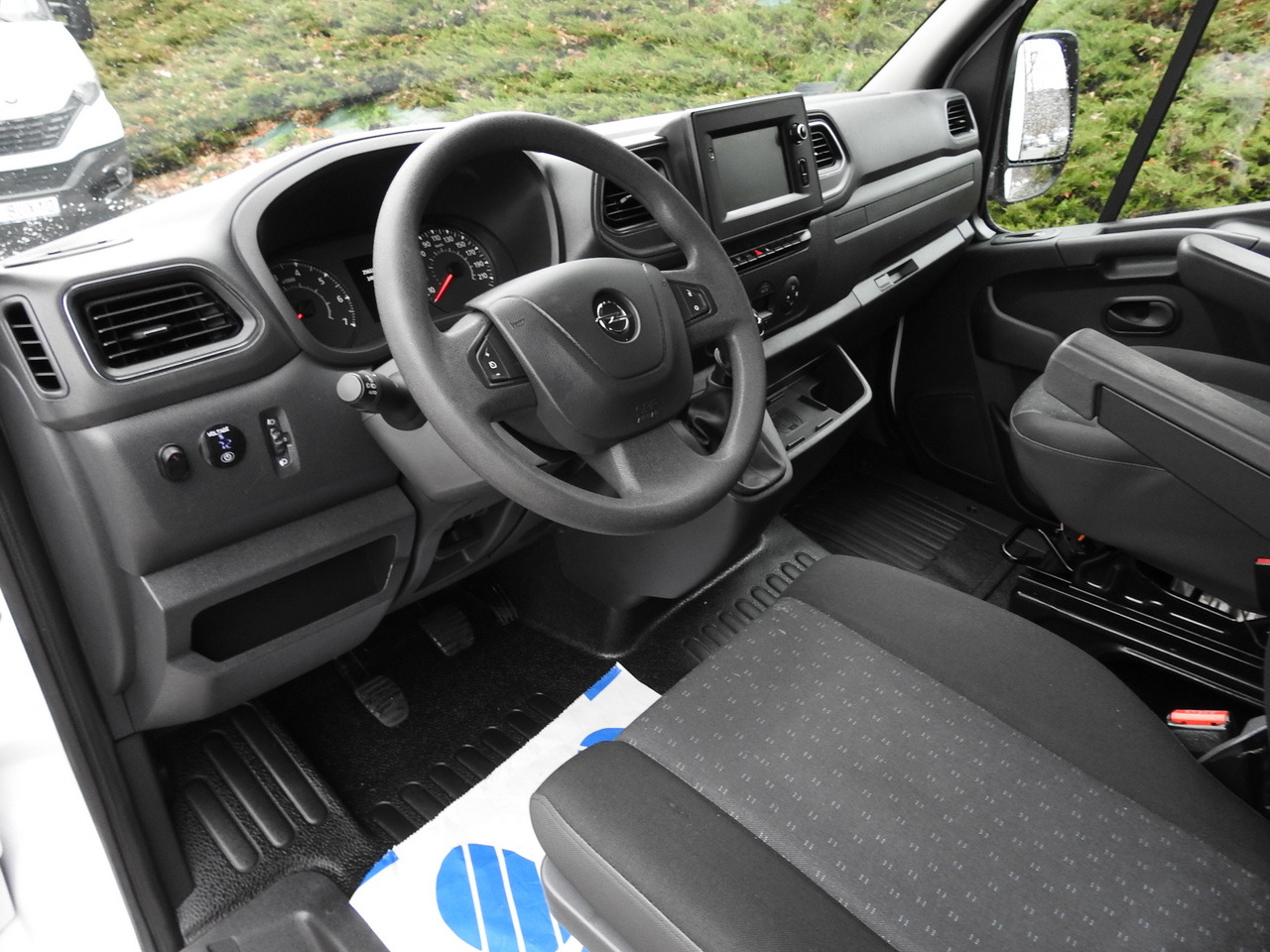 OPEL MOVANO TARPAULIN 10 PALLETS WEBASTO CRUISE CONTROL NAVIGATION AIR CONDITIONING LED LIGHTS PNEUMATICS  165HP - Utilitaire rideaux coulissants (PLSC): photos 2 OPEL MOVANO TARPAULIN 10 PALLETS WEBASTO CRUISE CONTROL NAVIGATION AIR CONDITIONING LED LIGHTS PNEUMATICS  165HP - Utilitaire rideaux coulissants (PLSC): photos 2