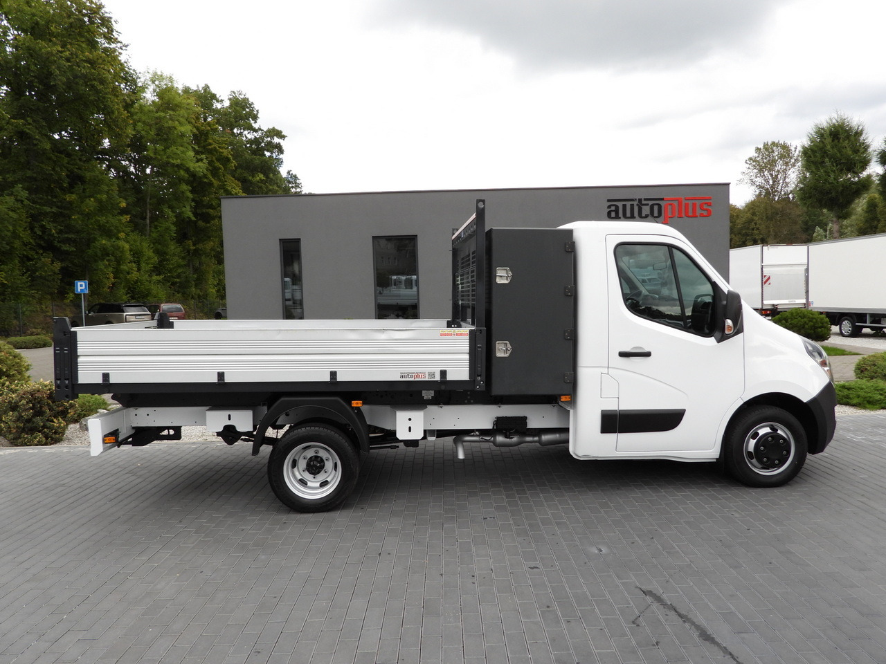 Utilitaire benne OPEL MOVANO TIPPER NAVIGATION LED LIGHTS TWIN WHEELS AIR CONDITIONING 145HP: photos 7 Utilitaire benne OPEL MOVANO TIPPER NAVIGATION LED LIGHTS TWIN WHEELS AIR CONDITIONING 145HP: photos 7