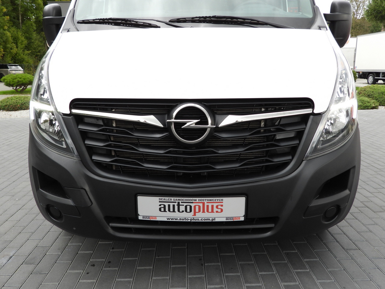 Utilitaire benne OPEL MOVANO TIPPER NAVIGATION LED LIGHTS TWIN WHEELS AIR CONDITIONING 145HP: photos 14 Utilitaire benne OPEL MOVANO TIPPER NAVIGATION LED LIGHTS TWIN WHEELS AIR CONDITIONING 145HP: photos 14